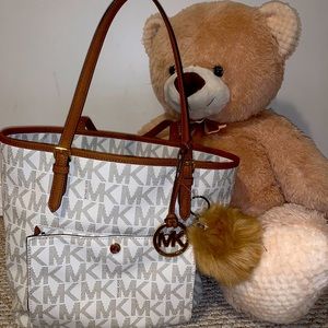 Michael kors tote bag